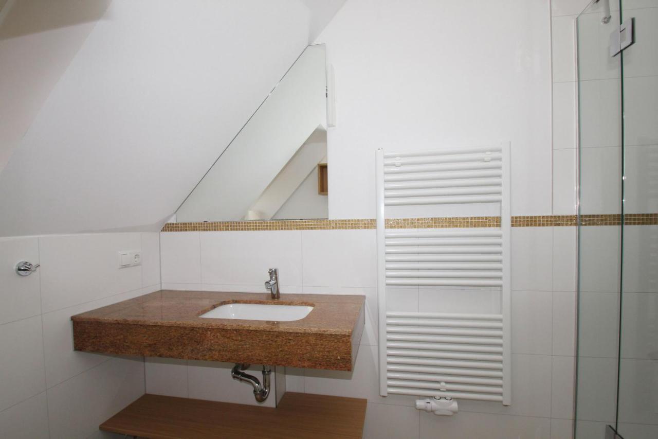 Strandnahe Fewo Mit Balkon, Gratis Nutzung Vom Ahoi Erlebnisbad Und Sauna In Sellin - Rex Rugia Fewo 30-6 洛布 外观 照片